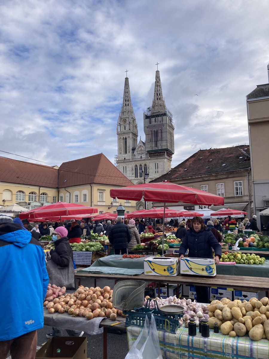 GoAskALocal's tweet photo. While #Croatia has justifiably become famous as a beach destination, don't forget about the rest of the country. You'll also find spectacular sites as you head inland, so here are a few pics of #Zagreb and Plitvice Lakes to get you started. Enjoy! 
https://t.co/vKhuTvuYeO https://t.co/yldPqhfBbr