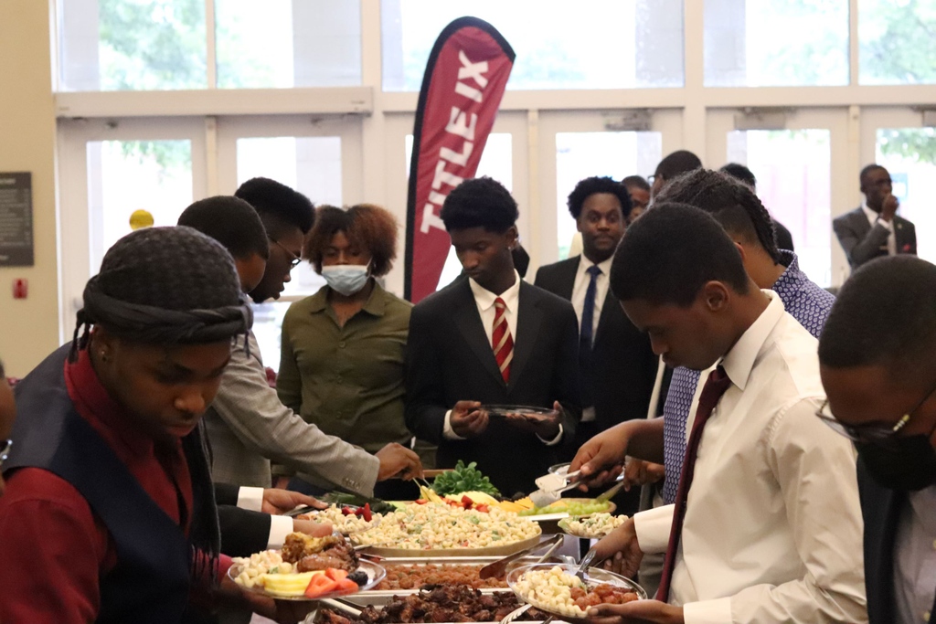MCGClub's tweet photo. The MCGC is joyous to continue the tradition of the New Member Reception with this year's new member class. We look forward to a great year of singing and brotherhood.
#MCGCSings #MCGCDoes #WeAreMCGC #WeAreMorehouse #WearingTheBlazerWithPrideSince1911 #BISSO #111YearsStrong https://t.co/WUs1IKLglP