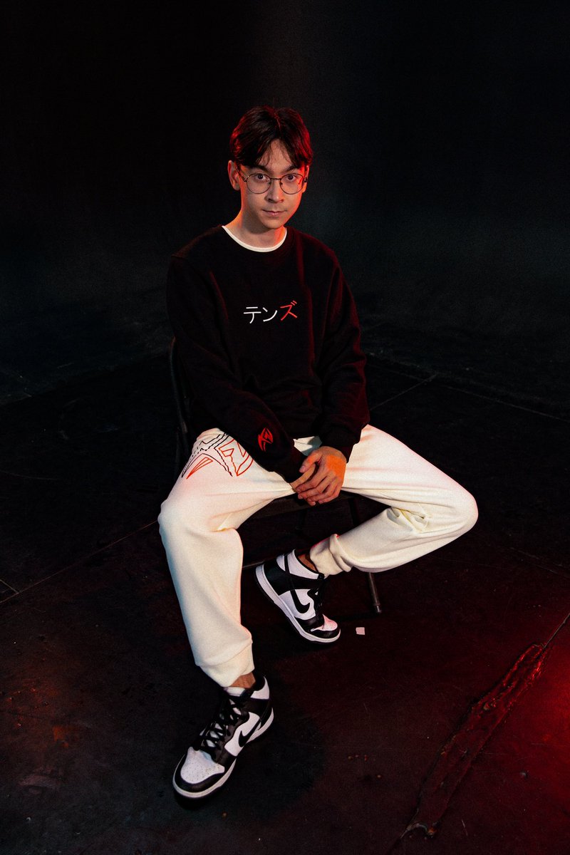 TenZOfficial's tweet photo. 👕😎

https://t.co/AZW5fdo3SB https://t.co/A6X5mltZiL
