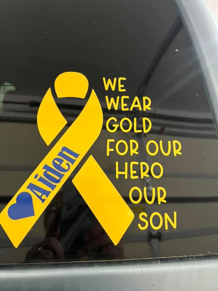 Greensr03's tweet photo. September is childhood cancer awareness month. 🎗💛 https://t.co/cchFSvRdQ9