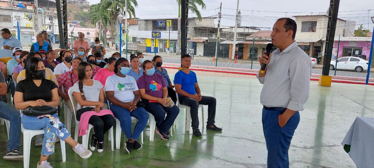Zona8MTDH's tweet photo. El coordinador zonal @stivenmolinap y el director distrital @Miguel_Lopez_E destacaron que la forma práctica de atender a la juventud es generando espacios de empleo y capacitación acorde con las demandas empresariales. 

#JuntosLoHacemosPosible https://t.co/PthBraQNbQ