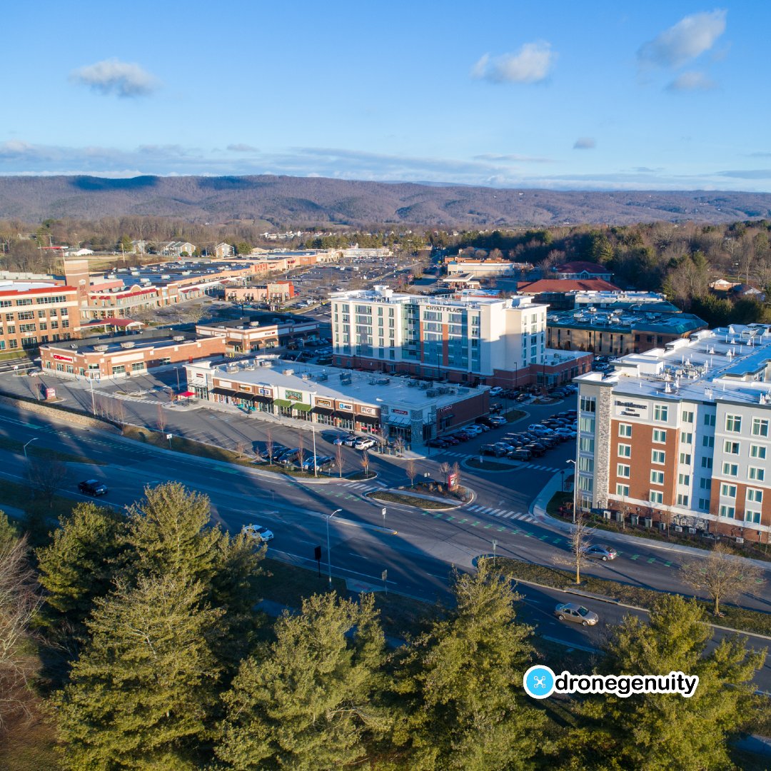 Shots straight from River Valley in Blacksburg, VA📷
.
.
.
.
.
#blacksburg #virignia #outdoors #drone #drones #dronepilot #dronephoto #dronephotography #aerialphotography #dronestagram #dronegenuity