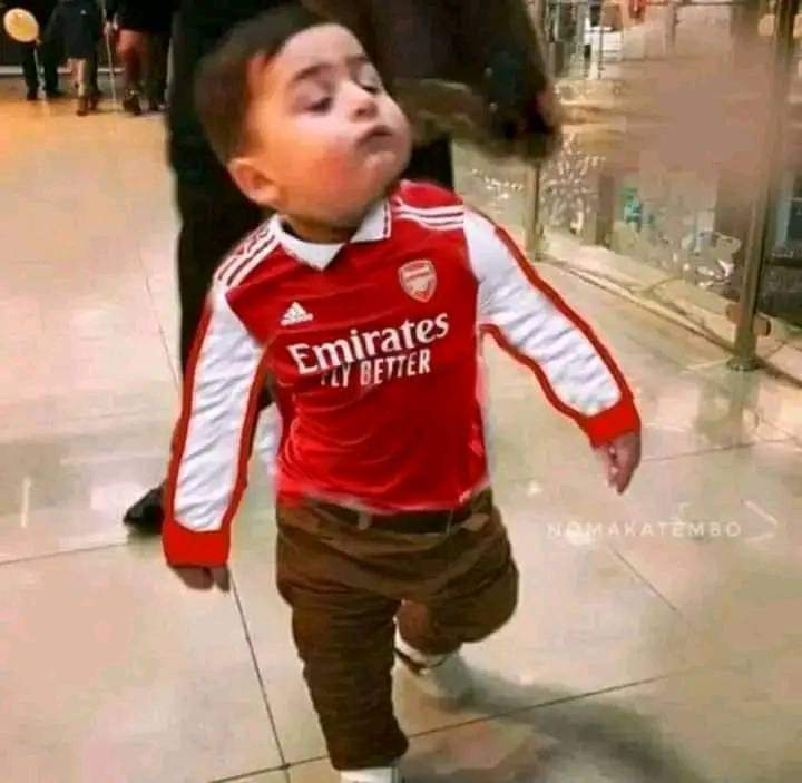 FootyMemex's tweet photo. Arsenal fans walking in the office tomorrow morning #ARSENAL #PremierLeague https://t.co/zDf854oXoz