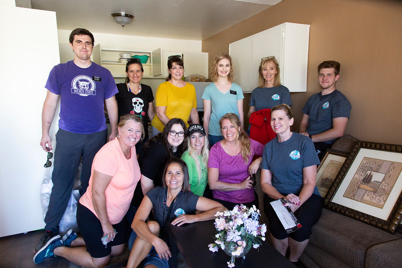 Volunteers and 2 weeks of grocery pickup needed for 4 refugee families - mailchi.mp/dcd5ed86527e/v…