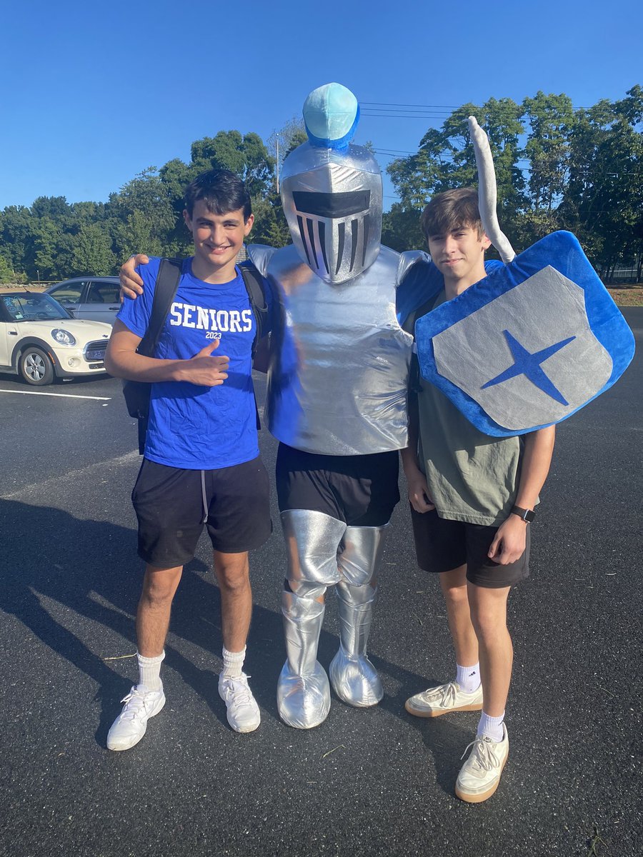 doversherbornhs's tweet photo. A great Day 1..A Raider Welcome Back! 💙⚪️
#WeAreDS https://t.co/70qizwmBzR