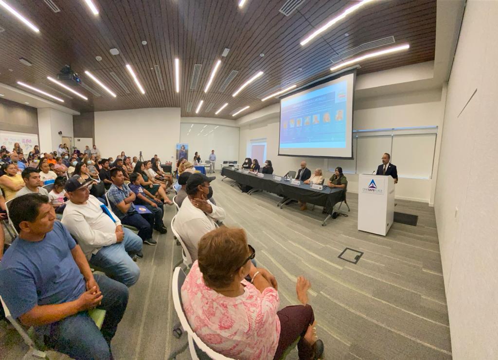 carlos_glezgtez's tweet photo. Gracias a nuestros aliados de North County Family Justice Center @SDDistAtty por permitirnos llegar a nuestra comunidad del norte del condado a través de un concurrido panel sobre derechos laborales
@WHD_DOL @notinmybackyard #OLSE #ALRB
#SemanaDeDerechosLaborales https://t.co/ReNpuGiC9Y