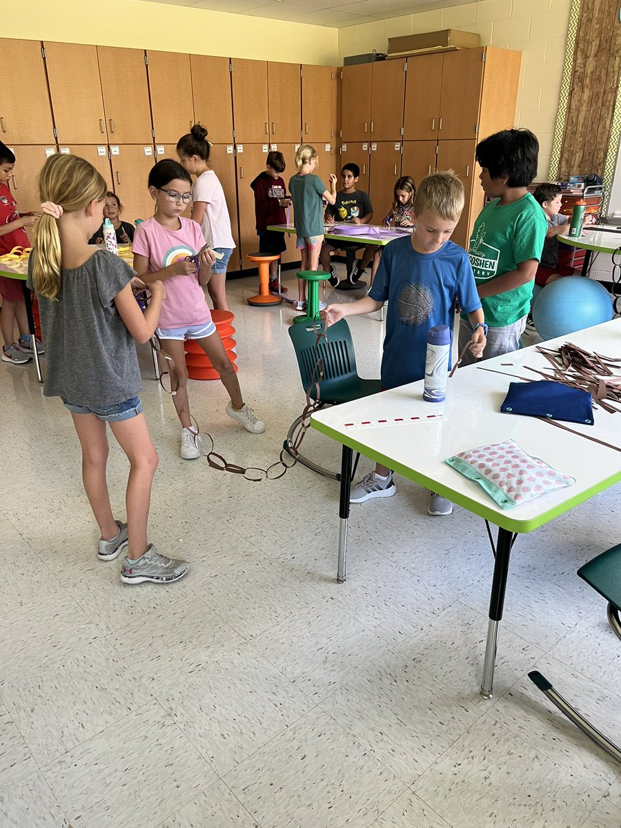 LNiedelman3's tweet photo. First math lesson and stem activity of the year. So impressed with their teamwork and collaboration skills already! https://t.co/4oZnEJFX5S