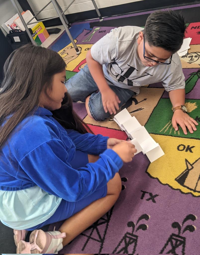mslanenga's tweet photo. Such a fun time today practicing working together, thinking creatively, and communicating effectively. @dist126_hg @dist126 #weare126 #hornetstrong https://t.co/4biLZf4tKB