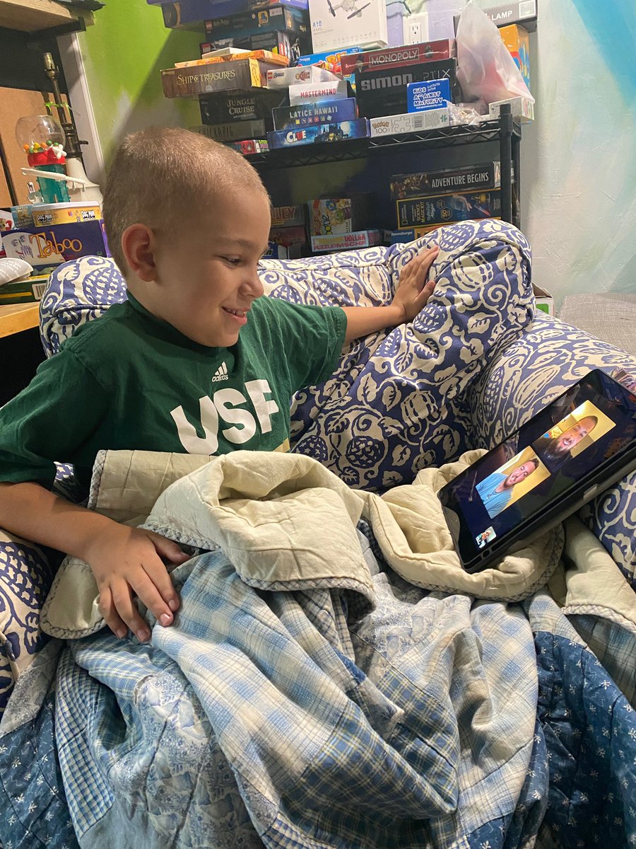 Hard to see but had a quick FaceTime with <a href="/bradcecil74/">Brad Cecil</a> during game week. Excited to be at the <a href="/USFFootball/">USF Football</a> game on Saturday! We will be in 207 and hopefully get to the #USFTwitterHerd photo at halftime.

#HulkSmashLeukemia #BodeStrong