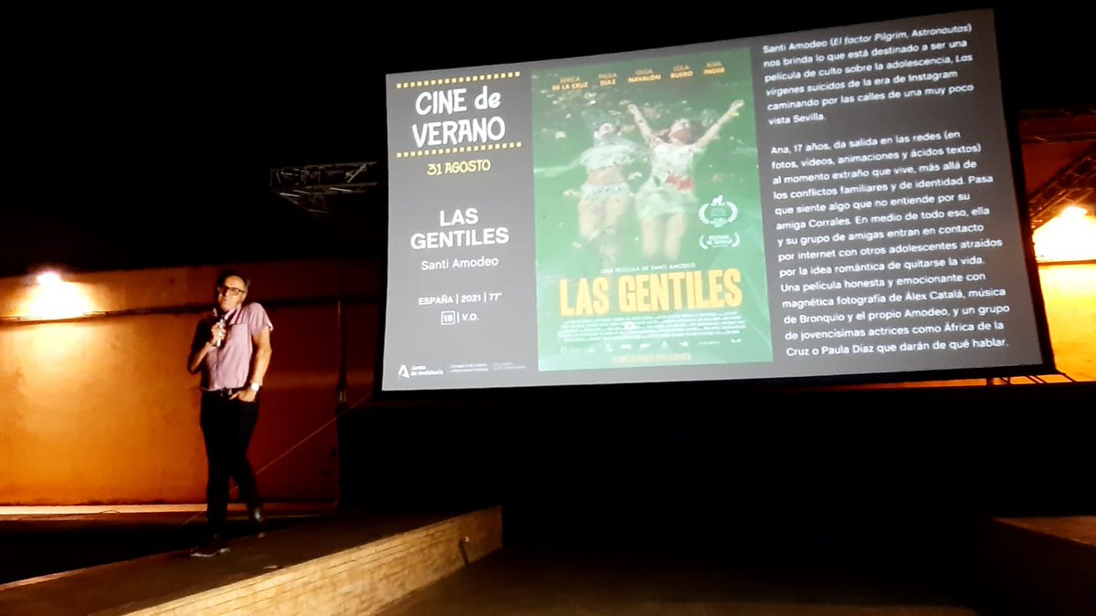 Cerramos nuestro ciclo de cine de verano con la proyección de <a href="/Las_Gentiles/">Las Gentiles Film</a>. Nos han acompañado varias de las actrices protagonistas del filme, su director, Santi Amodeo, y José Luis Cienfuegos, director del <a href="/festivalsevilla/">Festival Sevilla</a> y programador del ciclo. ¡Gracias!