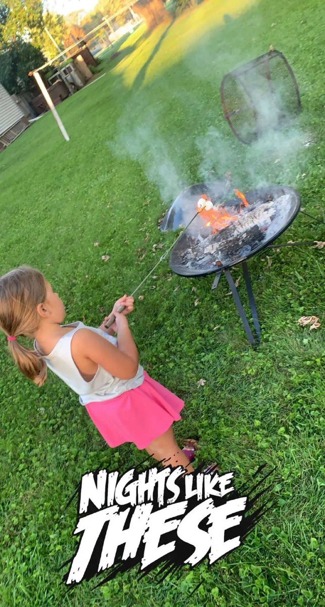 brittanybierle's tweet photo. Summer is coming to and end and I’m ready for all the fires and s’mores 🙌 #fallfires #fire #summer #fall https://t.co/WlpncLJaTD