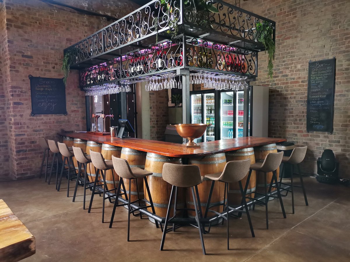 PhukaziVenues's tweet photo. End-Year Functions are upon us... 💃🕺

We just have the perfect #location for you!! 🤞

#PhukaziVenues #PhukaziLocations #properties #venues #scouting #EndYearFunctions #unique https://t.co/B4TKllDlGK