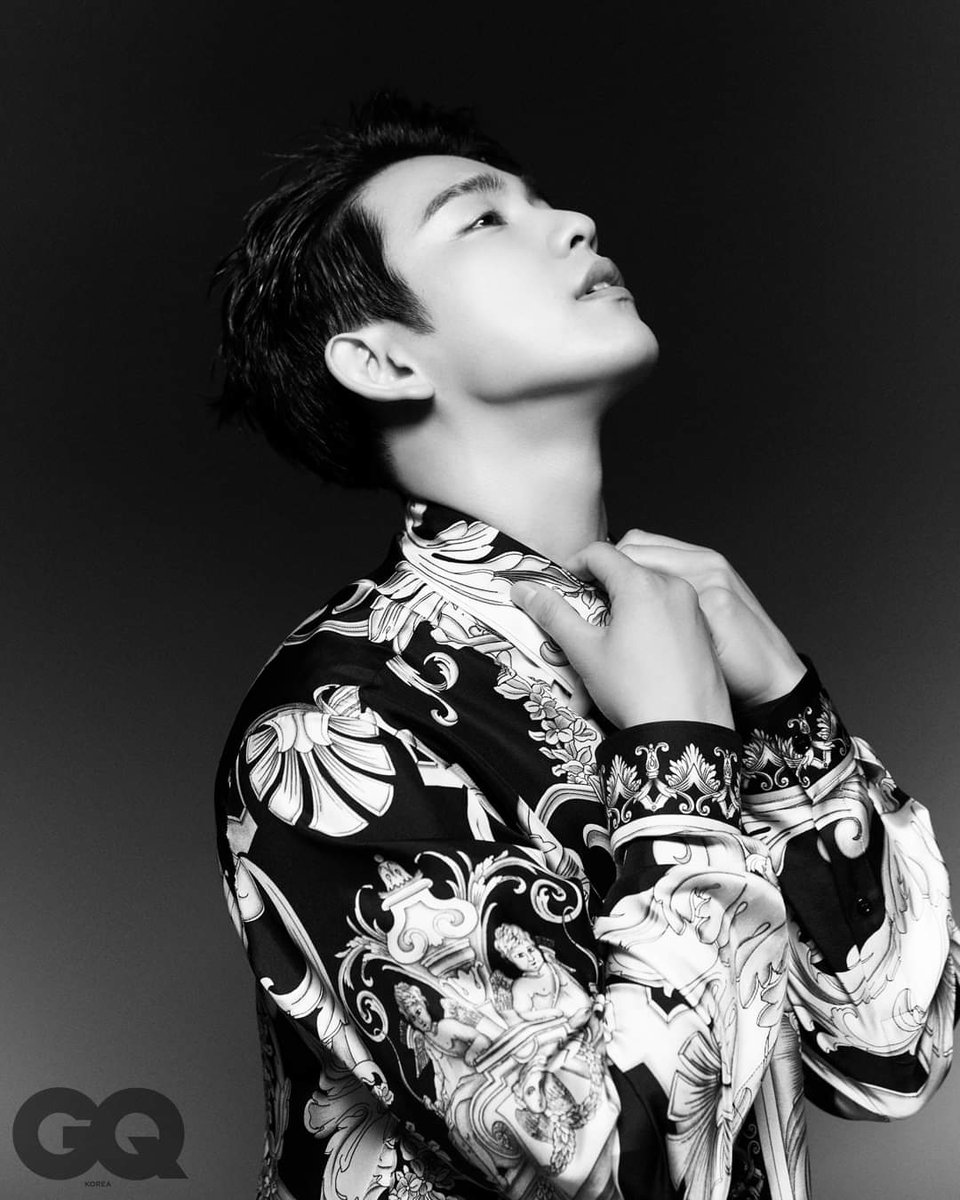 GOT7FR's tweet photo. [ IG ] Versace - 29.08.22

@JINYOUNG porte du #VersacePreFall22 pour @GQKOREA
🔗 https://t.co/PMlzx9xyYr

#Jinyoung #진영 #GOT7 @GOT7 https://t.co/WXQk0OTgTJ