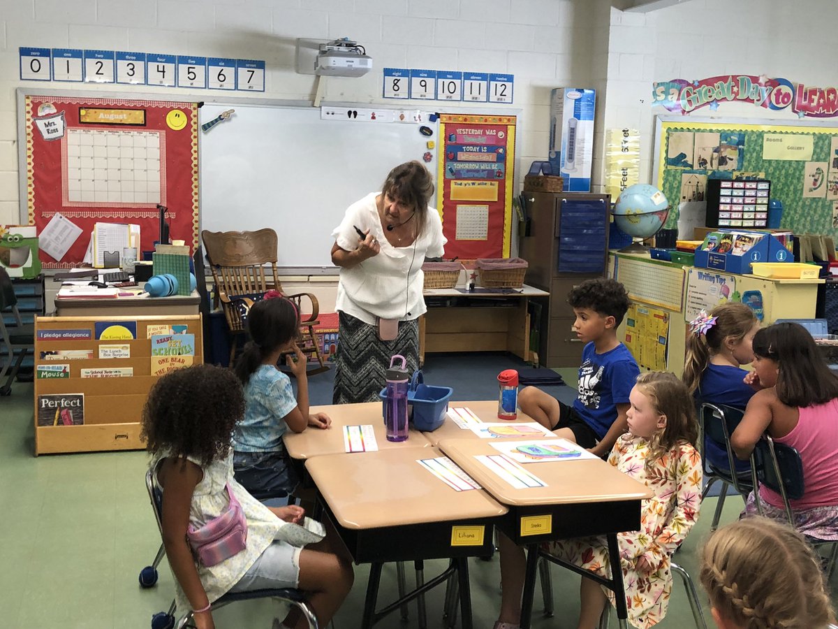 EPS is off to a great start! 2022-2023 school year will be the best one yet! <a href="/SupEaston/">Lisha Cabral</a> #WeDigEPS