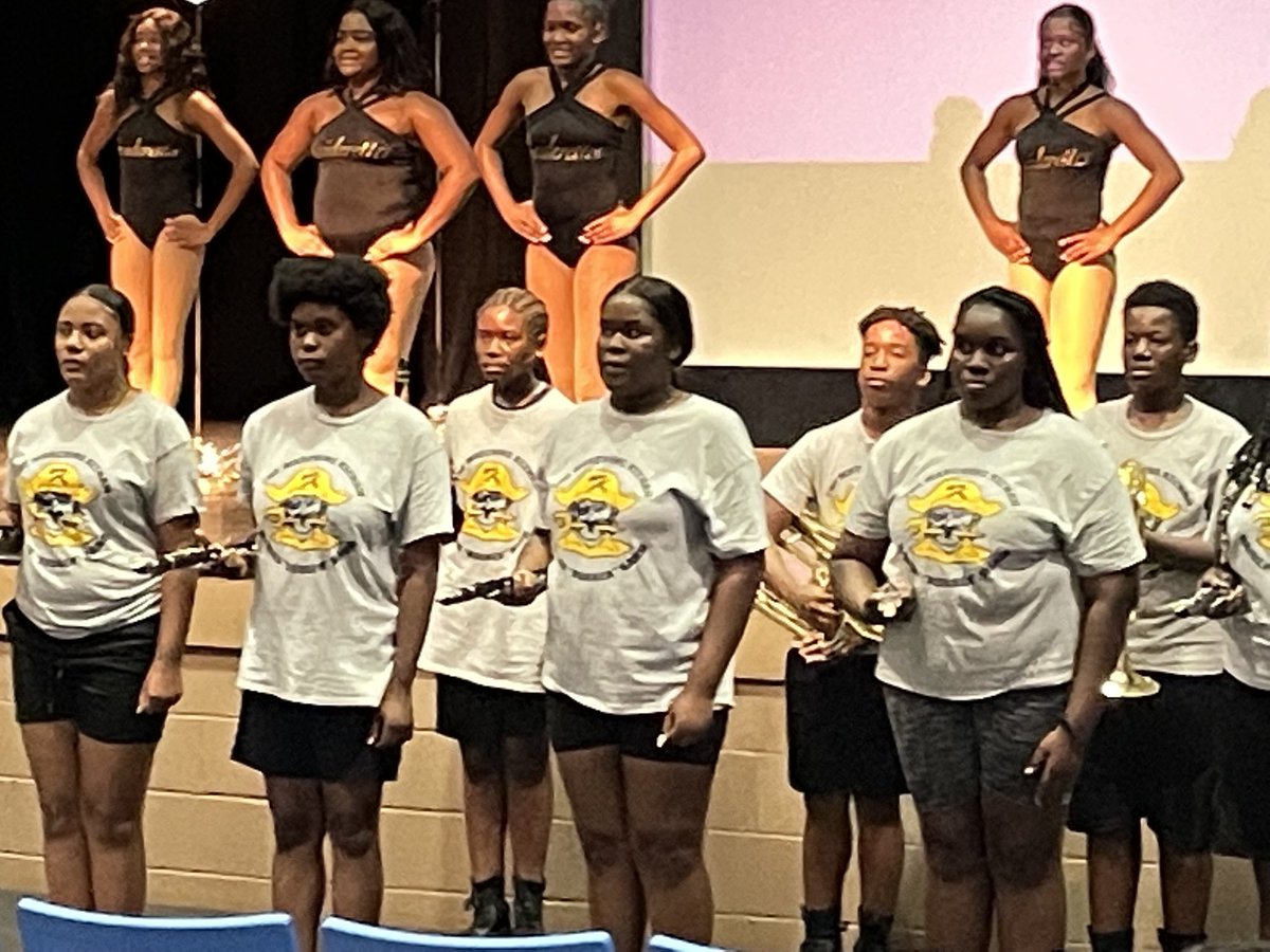 W.G. Sanders Career Magnet tweet media