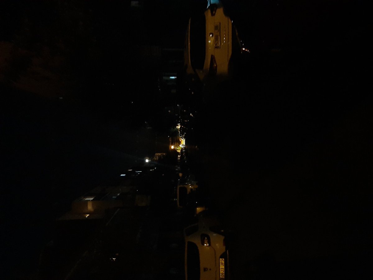 JMolinaGomez70's tweet photo. @VecinosCanMas; @AjRipollet: esta es la iluminación que tenemos en Can Mas, o sea, oscuridad. No lo veo nada bien. https://t.co/cf7zTdzo8a
