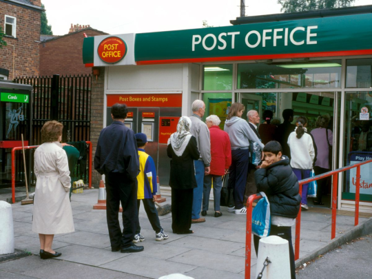 GenshinAnything's tweet photo. You get a free trip to the Post Office but you have to bring Mona and Mona. Do you accept? https://t.co/SaFMtoqZ8m