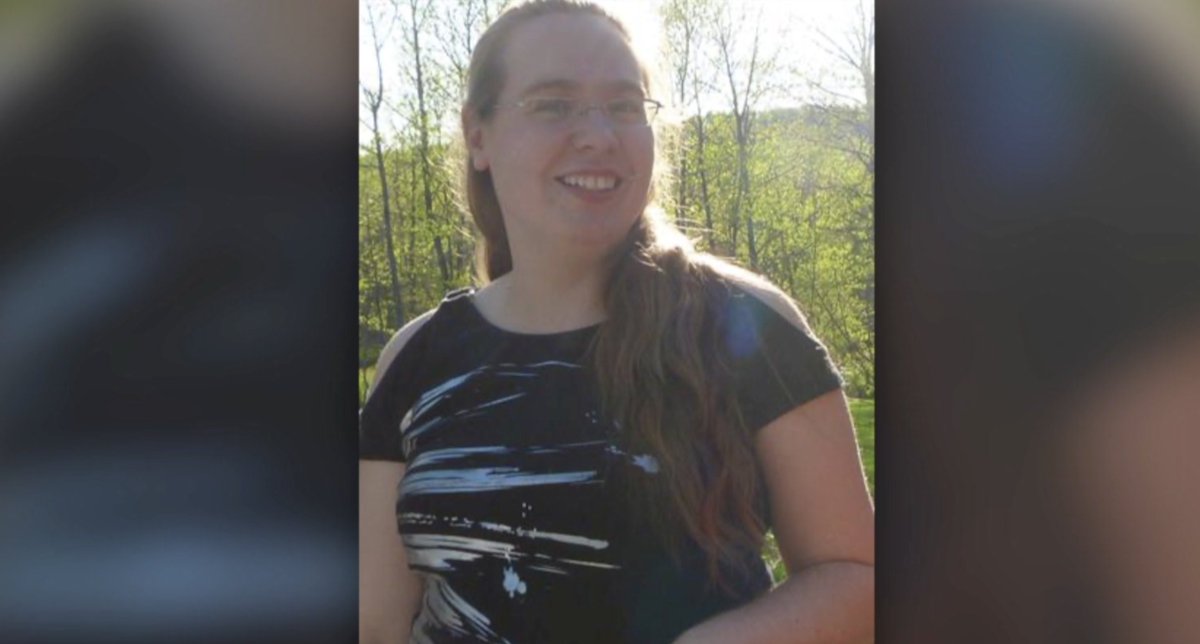 Une jeune maman de 37 ans de Rivière-du-Loup est décédée, après avoir subi de la violence conjugale pendant des années. Marie-Ève Gagné Lévesque a été retrouvée sans vie, cinq jours après que son ex-conjoint ait écopé de 4 ans d’emprisonnement. cimtchau.ca/?p=110651 <a href="/tvanou/">ti vanou</a>