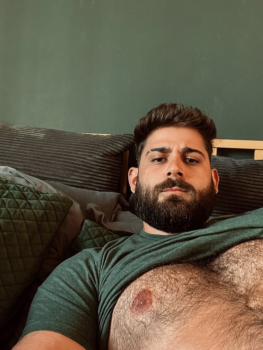 miamiwolf93's tweet photo. #nipslip https://t.co/5swnS3wR2N