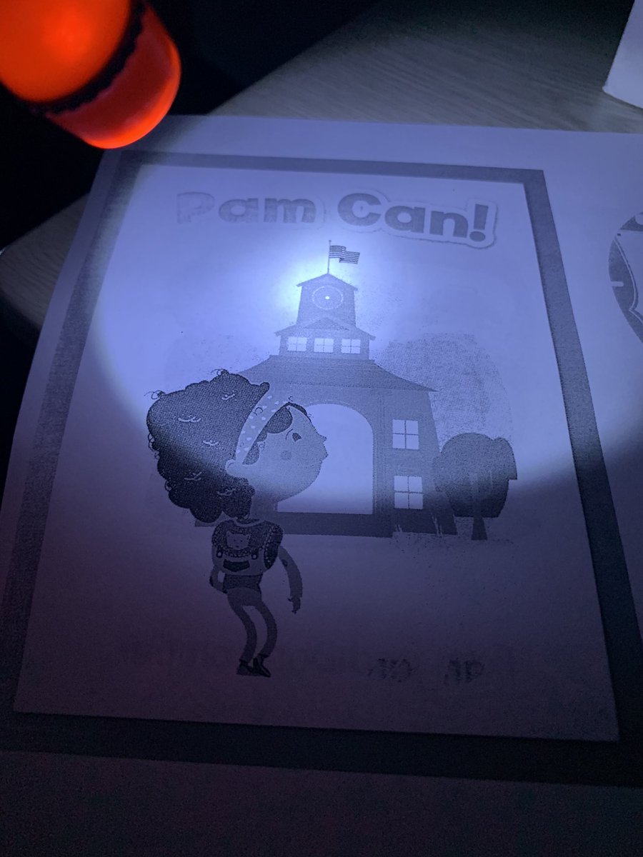 swisd_swe's tweet photo. Ms. Lowery’s first grade class had their first flashlight read using their decodables. The kids loved it. 😍 #RootEdSWE https://t.co/uYI06Edu7a