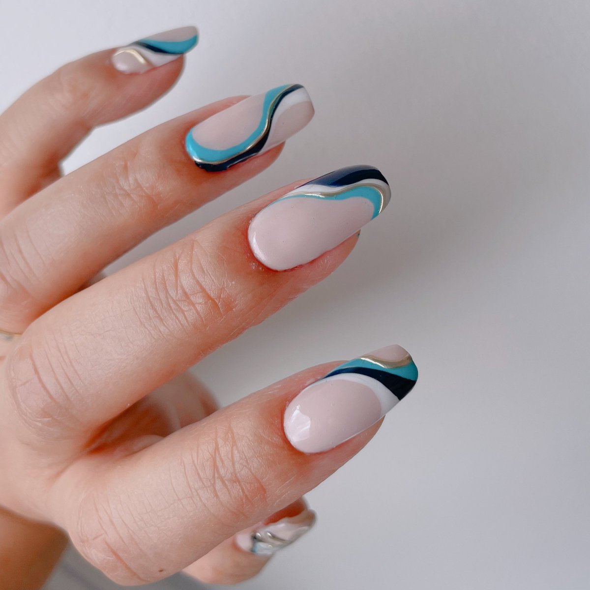 NailsJericho's tweet photo. Coffin nail styles with the addition of curved lines. #abstractnails #thame #Oxfordshire https://t.co/Bqp8iUSzvP