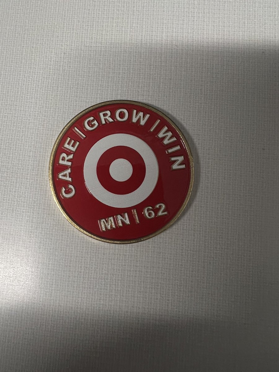BullseyeKattttt's tweet photo. My very first AP challenge coin π€© from our Sr. APD! What an exciting day at #T3385! So thankful for this memorable moment & recognition!π
β€οΈπ― Really lucky to be part of this team! #R400 #D471 #caregrowwintogether #TargetTimesSquare #worksomewhereyoulove β¨ https://t.co/lcmwAgDjJE