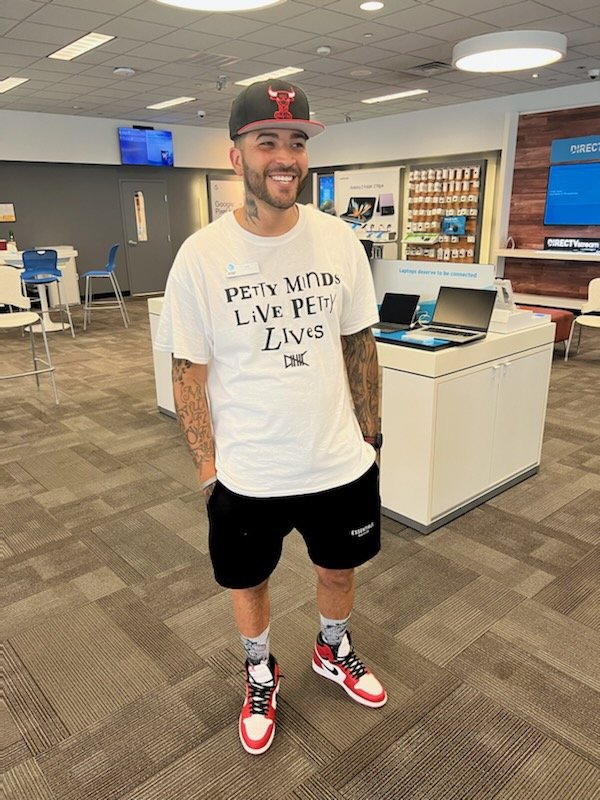 Lucky_Williano's tweet photo. When you win the Aha contest you get to dress down for the week! Thanks @LaurenWithersp2 @Mike_V_Lamb for such a beautiful contest! #DoItForDenver #Aha #TeamMill #Att #MMG https://t.co/HobndmcaVp