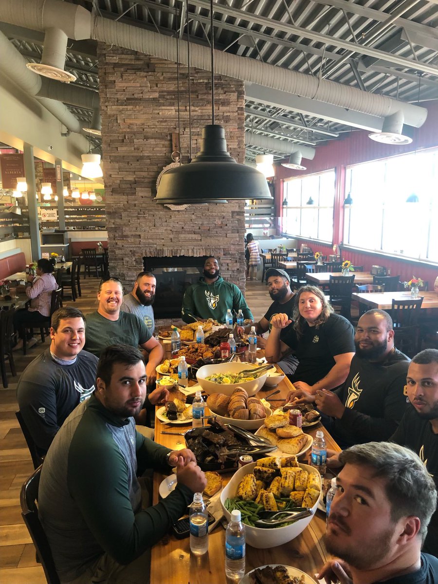 Huge thanks to <a href="/FresonBros/">Freson Bros.</a> for hosting the o-line yesterday. Great spread and we all had a good time - loved the beef ribs!