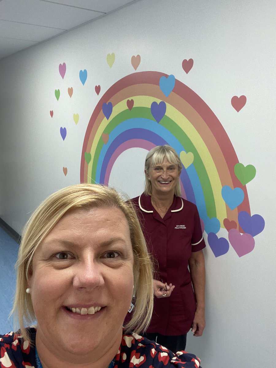 ShelleyAPiper's tweet photo. Sad day today saying farewell to the legendary #ANNP Liz Morrison after dedicating 45+ years to the NHS, 39 of them to Neonates 🥰 an exceptional nurse, colleague, mentor, leader and most of all friend 💗💗 @BTHNeonates @BlackpoolHosp https://t.co/0t28V8xIop