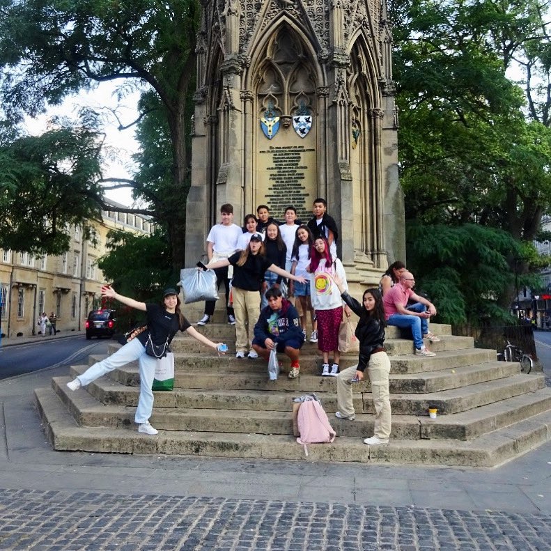 RoseofYork's tweet photo. Sometimes we leave London and visit other places. Have you ever been to Oxford? #roseofyork #roseofyorklanguageschool #oxford https://t.co/p3x2qaM5mf