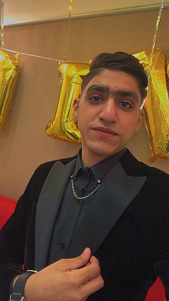MuhmedArbawy_'s tweet photo. 🖤🖤🥂 https://t.co/8dCptDD0pW