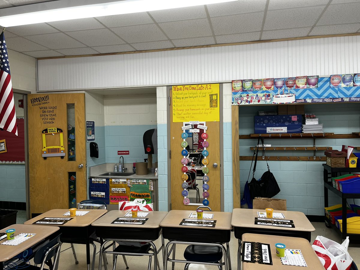 sheehan_kerry's tweet photo. Happy 1st Day of School 2022-2023 😁📚📝 to A2 third graders. Looking forward to a great year! #WTAspirit #WPSspirit https://t.co/qqKakeNYDV