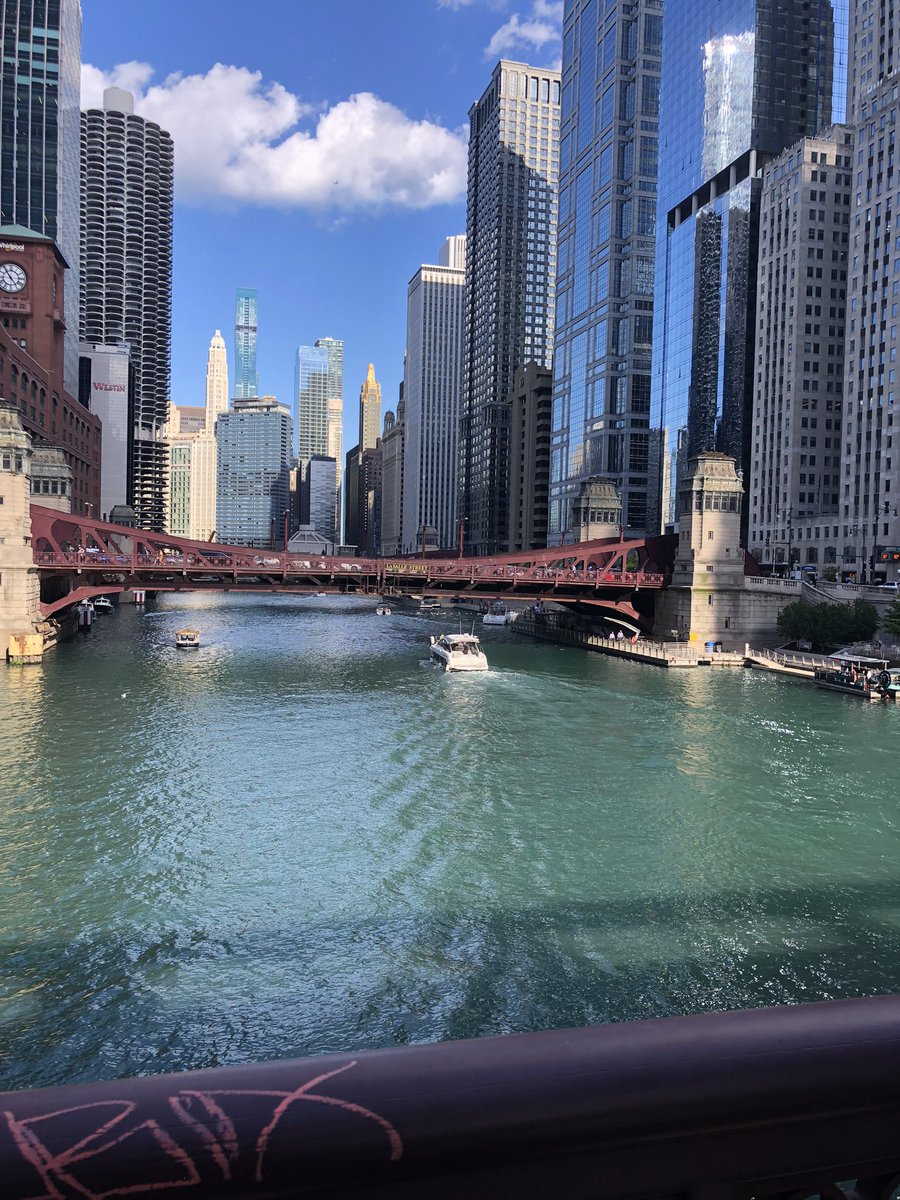 SASlingerland's tweet photo. Beautiful day in Chi-Town for meetings with my friends at Global FoodBanking Network and Feeding America! In partnership with these amazing organizations, we feed hundreds of thousands of people each year and create #betterdays for those facing hunger or crisis. https://t.co/Ykumff7tXT