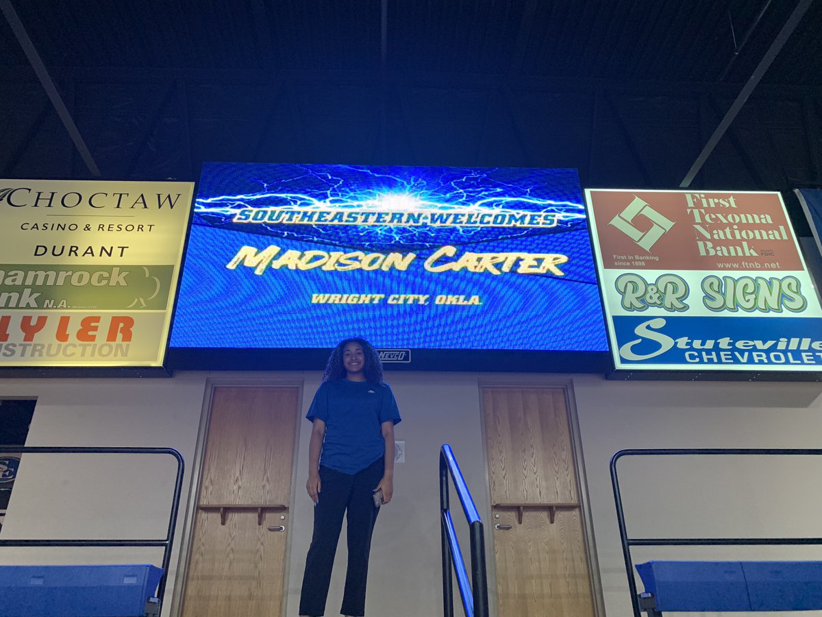 Thank you <a href="/daringrover/">Darin Grover</a> <a href="/CoachKay_15/">Kaylie Ragsdale</a> for the amazing visit yesterday!! i had a great time💙🤍