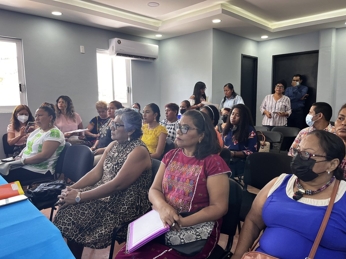 JimenezMijane's tweet photo. Como @muafro2  Nos reunimos con la @SemujerGro  y la @SAIyAfromex  en dónde tuvimos un diálogo efectivo para fortalecer a las mujeres afromexicanas en diversos ejes; sin embargo seguimos solicitando la Subsecretaría #Afromexicana para una mujer @EvelynSalgadoP #Guerrero #México https://t.co/rgkzOuwGdz