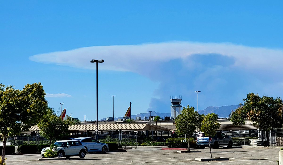 Fire burning in the Castaic area, smoke can be seen in Burbank now. #RouteFire @SfvScanner @loganlosang @myBurbankNEWS