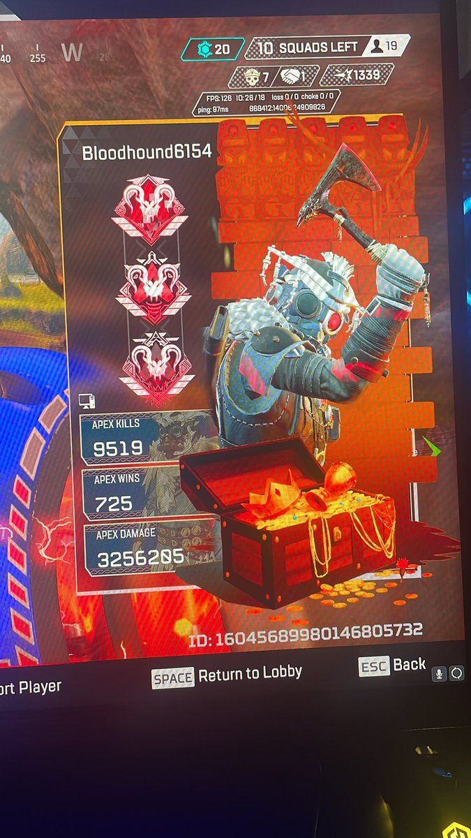 Dreadnought99's tweet photo. @PlayApex because me a person with just shy of 400 kills and barely even the rank of silver deserves to go against this, this is bullshit. https://t.co/OIzQ1NTxA8