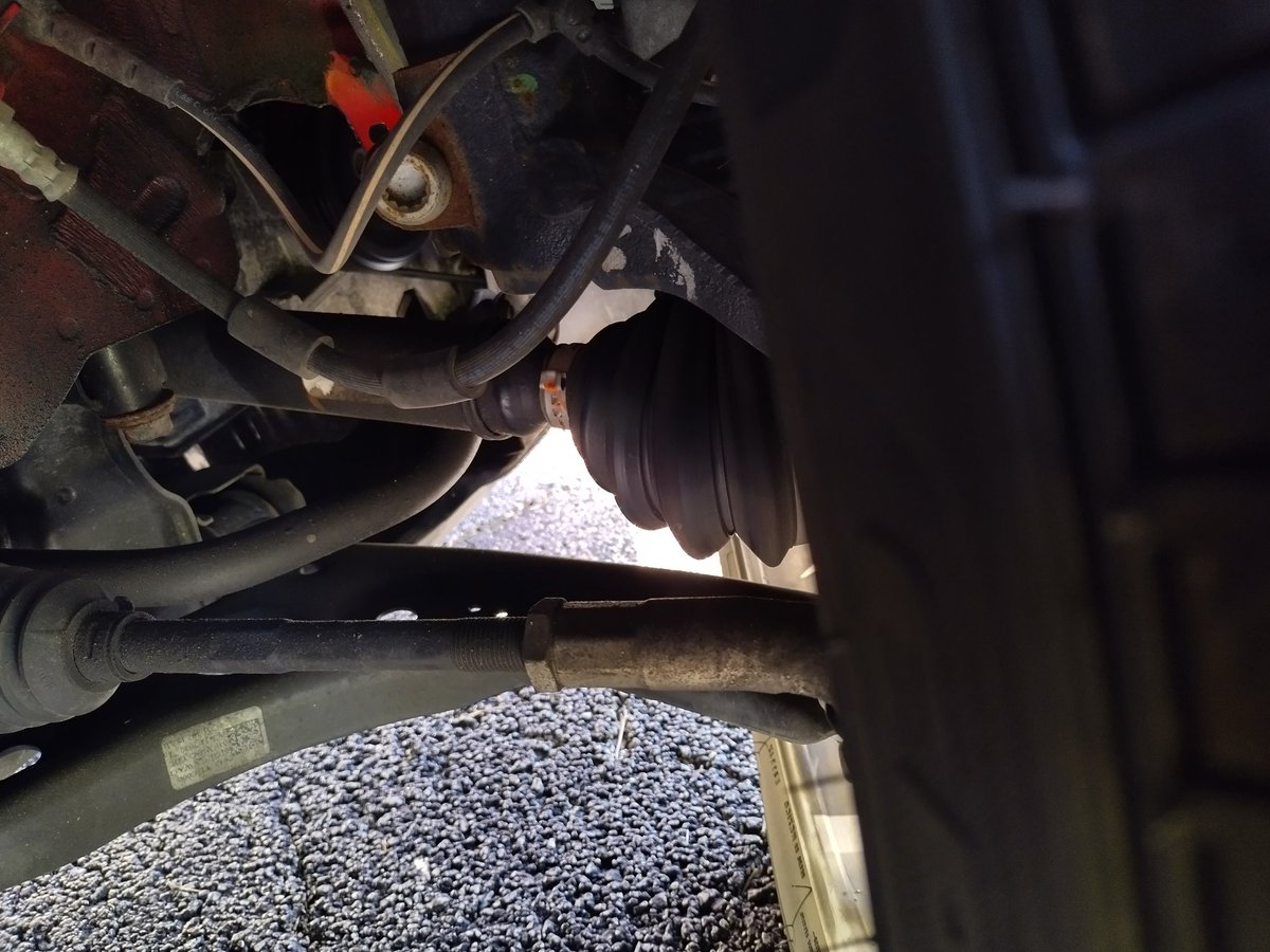 BiggiBenzo's tweet image. Axel look ok?

#cvboot #cars #workingoncars #mechanic #mechanics