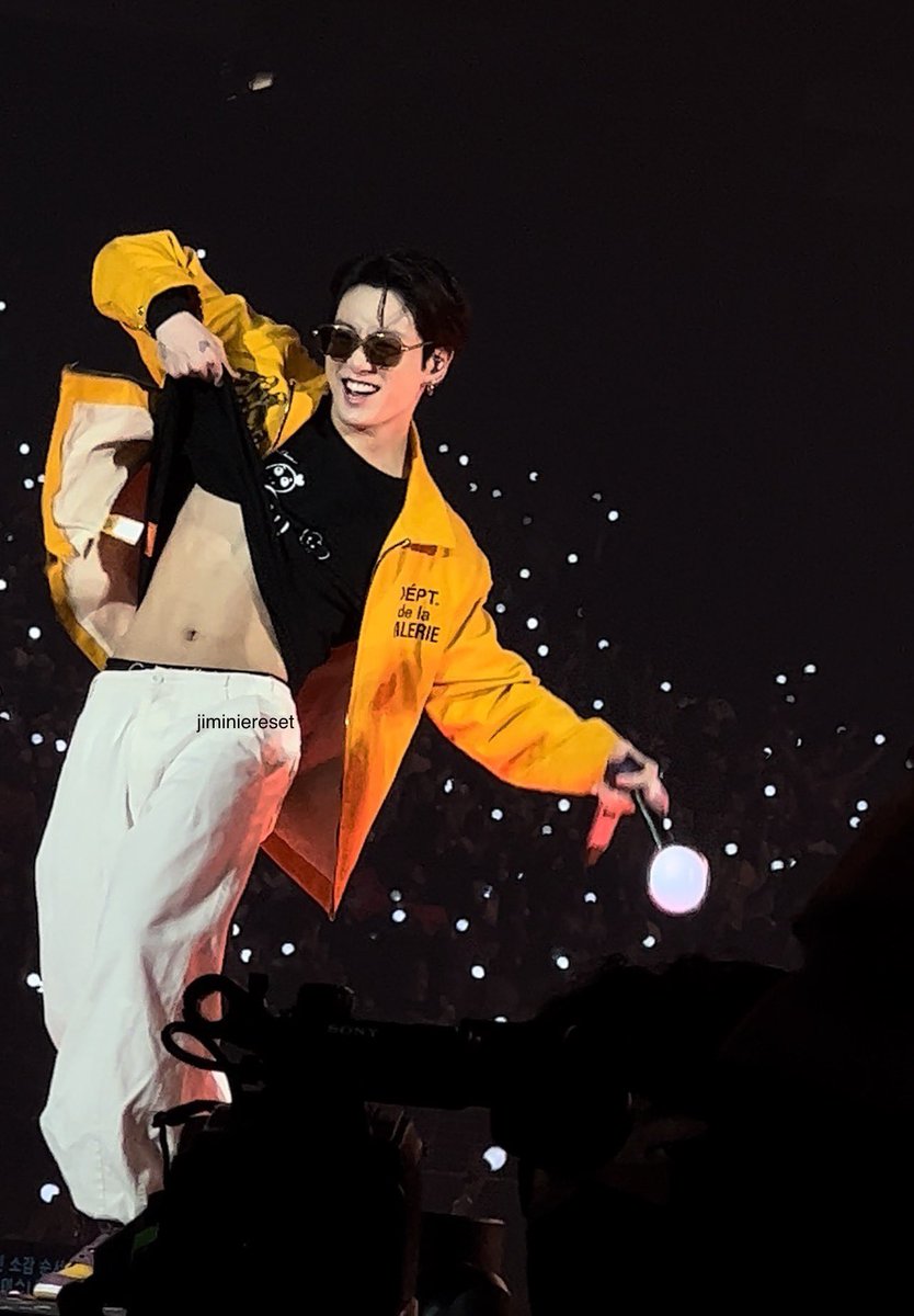 jikookhour's tweet photo. https://t.co/Dzm5iLBl3v