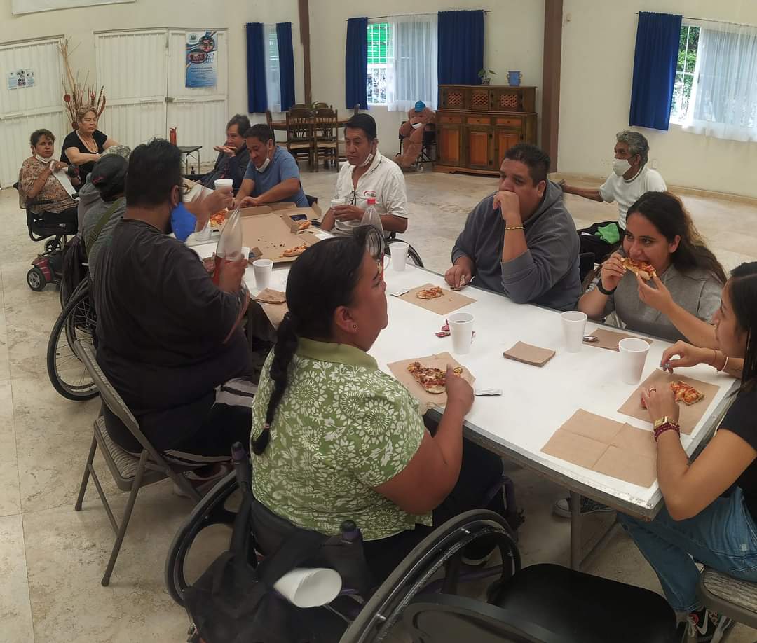 held_ac's tweet photo. EN #HELD A.C. LA #CONVIVENCIA ES MUY IMPORTANTE; #FOMENTAR LOS #VÍNCULOS, #COMPARTIR, #CONVIVIR Y #DIVERTIRNOS ES PARTE DE NUESTRA ESCENCIA.
📞55 8991 4984
Deportivo Santa Cecilia, Tlalnepantla de Baz. Estado de México.
#discapacidad
#discapacidadmotora
#Tlalnepantla https://t.co/YEeTN0fS4O