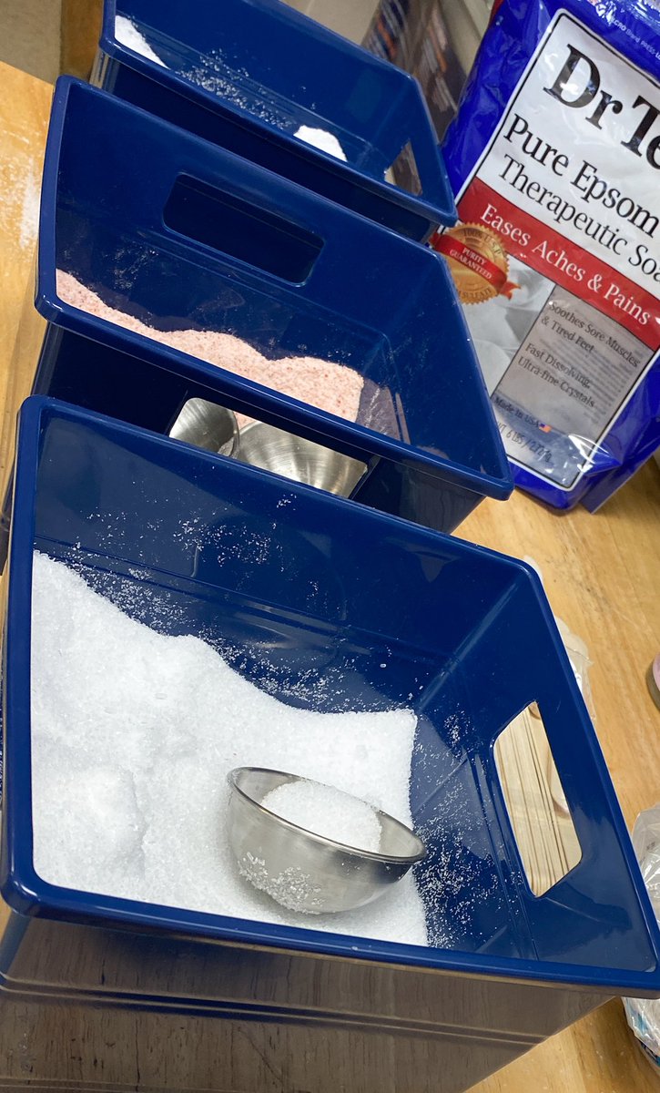 teasleyteach's tweet photo. CanesTime is a short period every few weeks used to explore careers, learn skills, remediate, etc. Today, my session focused on self-care+experimentation in creating pumpkin-spiced bath salts. We combined pink &amp; epson salts, dried florals &amp; essential oils. 🎃@cvilleschoolsys https://t.co/lnTsFBChUE