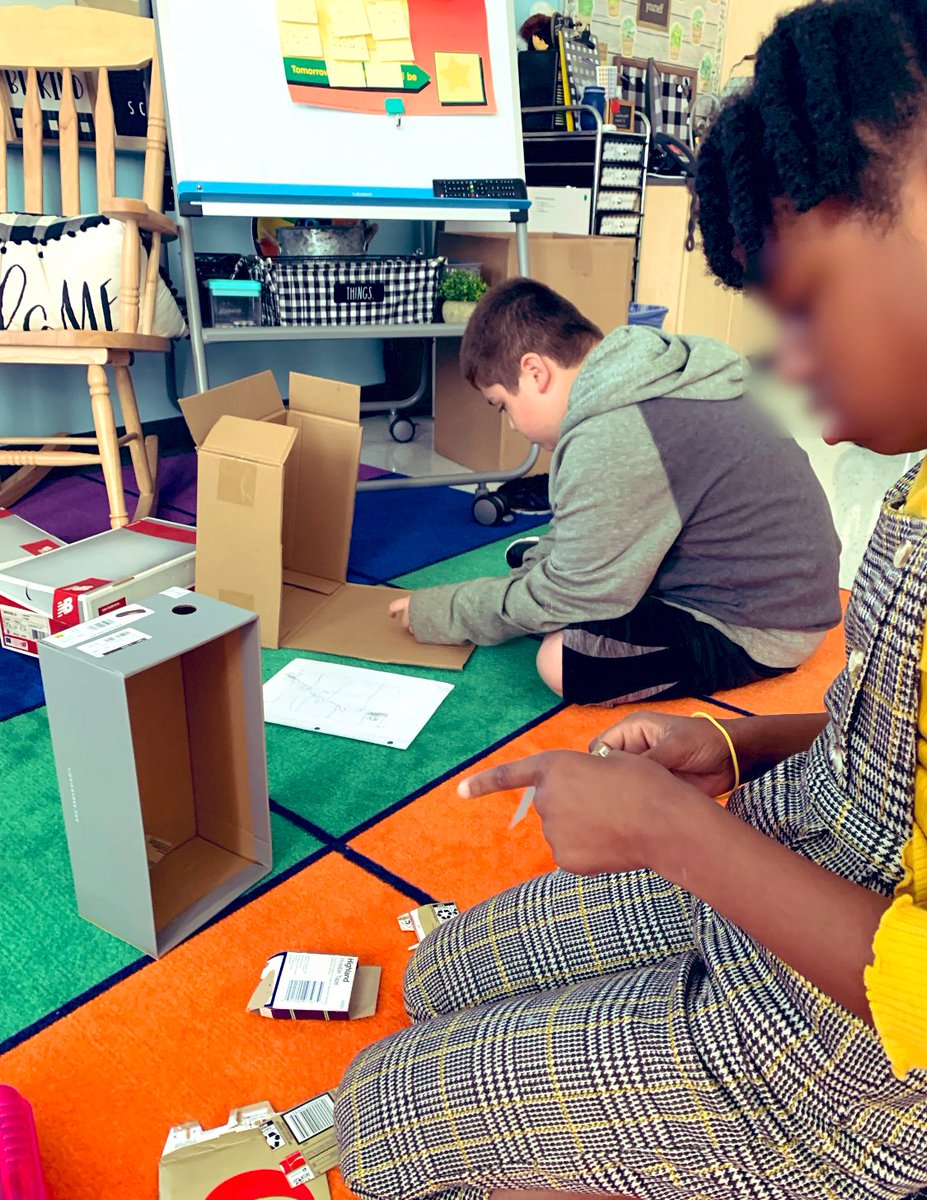 MsWilkinson4th's tweet photo. Discovering Phototropism ☀️ To help us better understand the structure &amp; function of plants, Room 215 designed and built plant mazes to observe our seeds grow!🪴 #OneWaverley https://t.co/nFxVqLQMO5