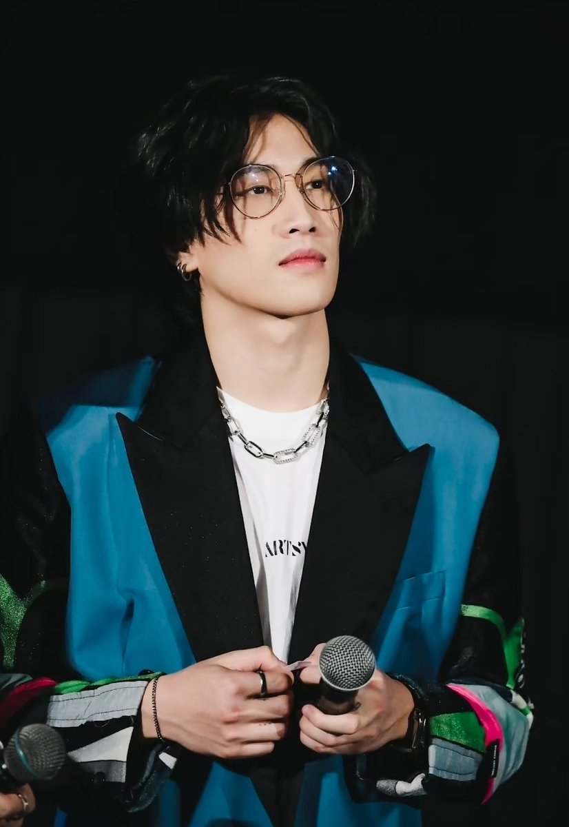 laetitialiu3296's tweet photo. Bible, be confident. U deserve everyone's luve.Don't be flattered by being luved, and don't affect u mood because of some unfair things. U r my role model, and I hope to be as upright and kind as u r. I will always support u,only because u r Bible.
@biblesumett 
#BibleSumettikul https://t.co/0kCwkbPQjV