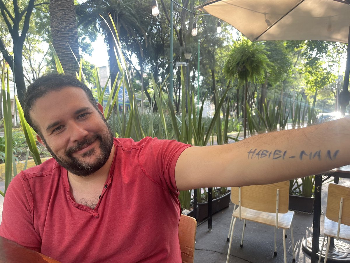 HabibiManMx's tweet photo. Maquinando un nuevo proyecto con nuestro querido amigo @DrTormentas porque la sabrosura y la filosofía van de la mano. 🙌🏻 https://t.co/1d6beHFvTX
