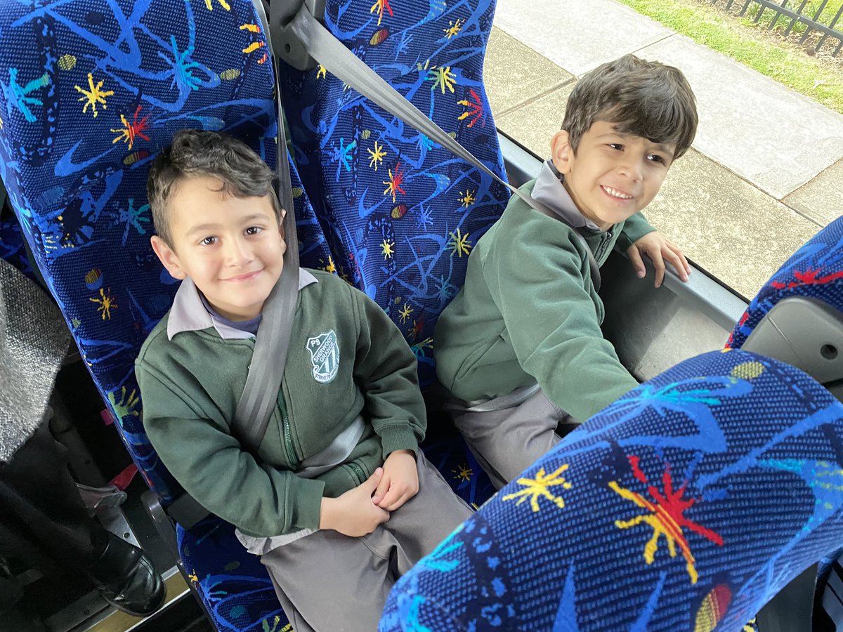 MissJLe1's tweet photo. To the Seymour Centre we go! #sgpskindy2022 @Sherwood_Grange https://t.co/LKn0VtnrUa