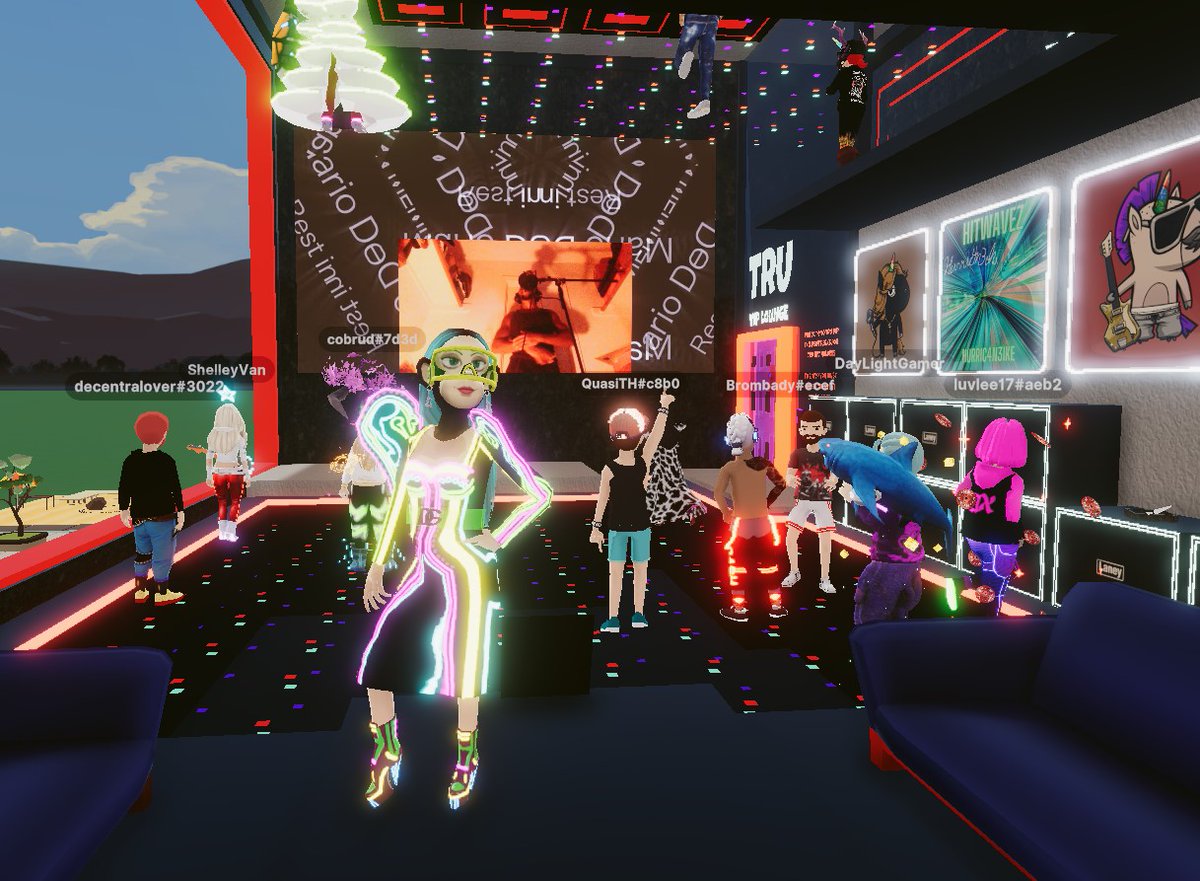 ASP3N_eth's tweet photo. Happy Wavy Wednesday! Ending the work day with a dance party. @Hurric4n3Ike in the @Uniquehorns_nft #TRUBandRoom at 27, -118 in #decentraland! #MusicNFT 

Wearing: @dolcegabbana Disco Drip: Neon Temptress https://t.co/TJcnHwScGA