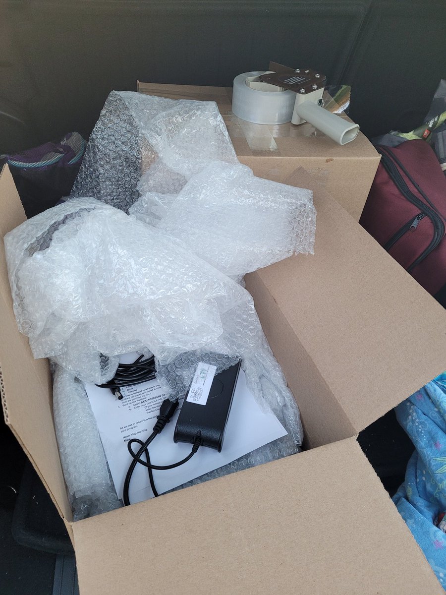 cefkorg's tweet image. Packing it up at soccer practice.   2 boxes...   4 laptops ready to help some students.   #CEFKorg  #computerequipmentforkids.org