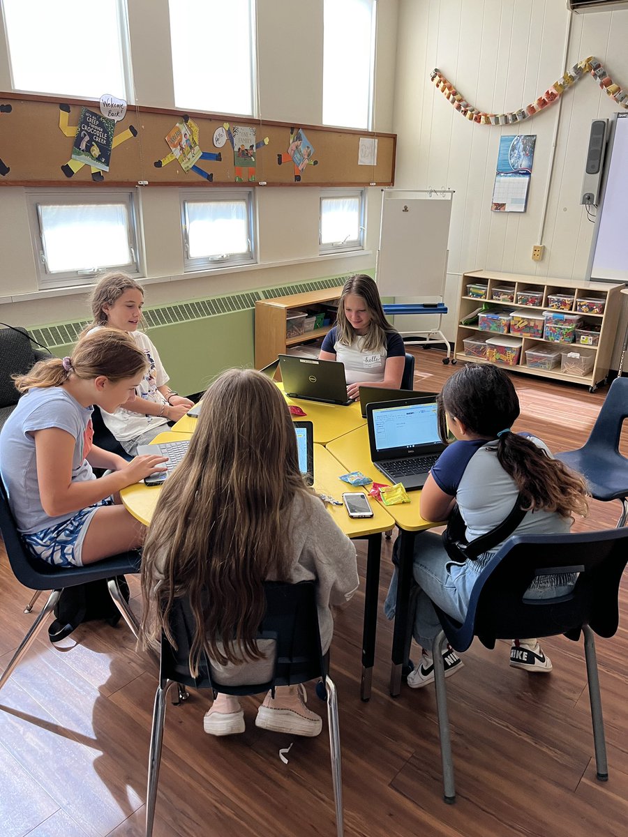 centralpshdsb's tweet photo. Thank you to our amazing Grade 6 leaders who came to a back to school planning session today. It was wonderful hearing the amazing ideas they shared. Looking forward to having all the students back. 6 more sleeps😊 https://t.co/8OadogD8kA