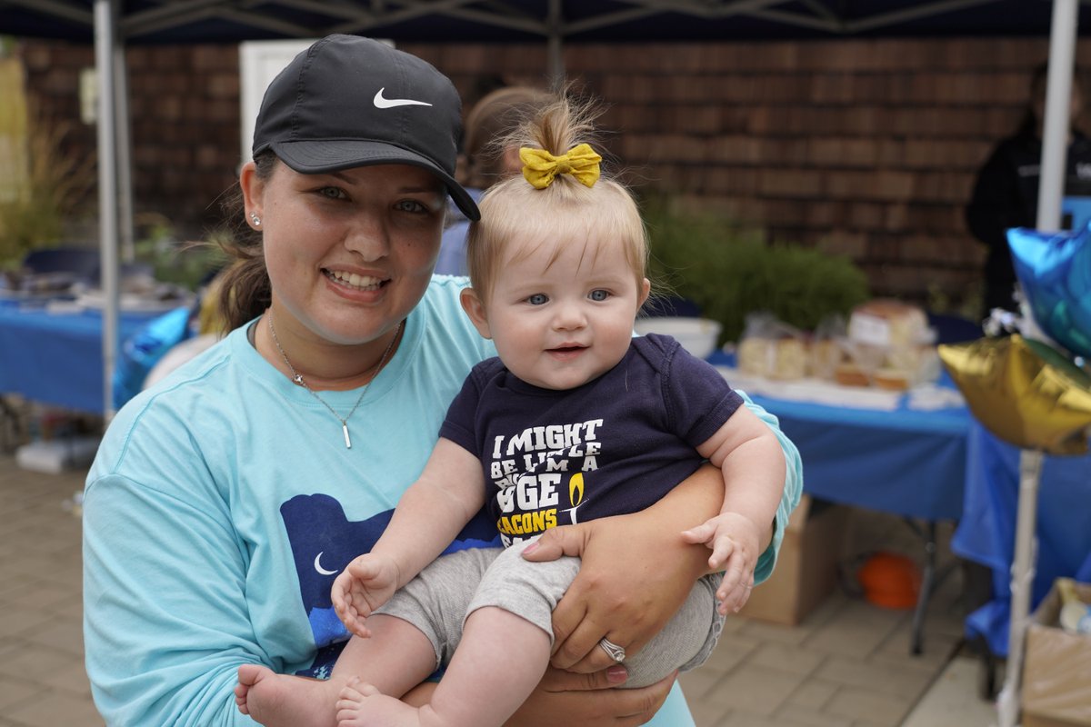 bushnelluniv's tweet photo. A big thank you to the over 120 participants in the inaugural Carry the Torch Community 5k! It was a huge success. Thank you to our wonderful sponsors for supporting the Beacon Fund for student scholarships.
We hope to see you next year! #BeaconsForLife #WeAreBushnell https://t.co/vOGTDaetNi