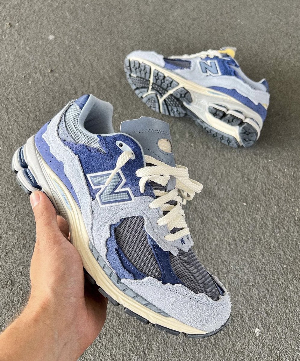 nicekicks's tweet photo. NB 2002R “Protection Pack” 🌙 https://t.co/TiIa2BTU3D